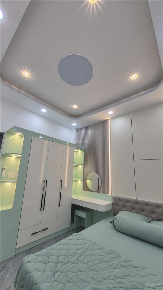 Nhà xây mới 3,4x11m, 4 tầng, đường hưng phú, p. chánh hưng, q.8