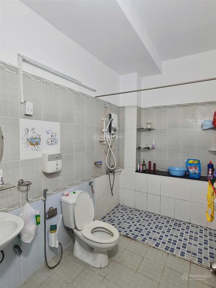 Nhà 4,6x21m, nở hậu 5.4m, 4 tầng, 5pn, hẻm âu dương lân, p. 2, q. 8