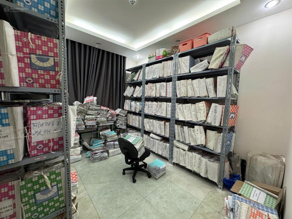 Cho thuê nhà 5x20m, 1 hầm, 5 tầng lầu, mặt tiền dương quang đông, p.5, q.8