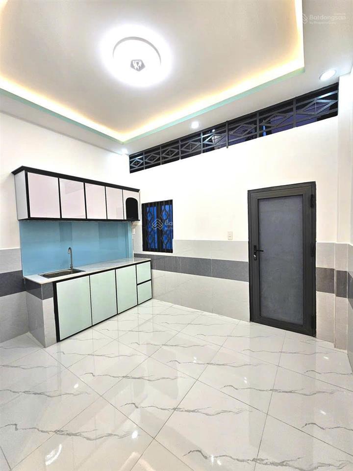 Nhà 3,8x10m, 1 lầu, 2 mặt hẻm xe hơi đường bùi minh trực, p.6, q.8