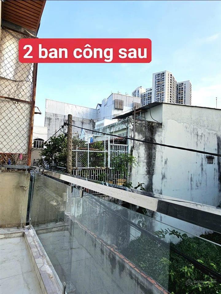Nhà 3,8x10m, 1 lầu, 2 mặt hẻm xe hơi đường bùi minh trực, p.6, q.8