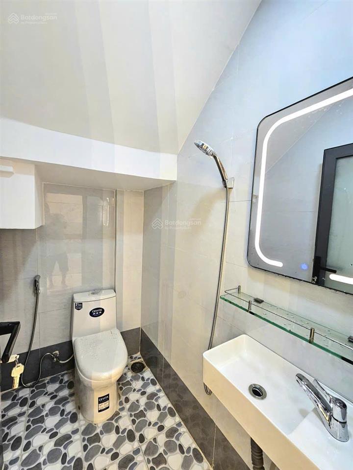 Nhà 3,8x10m, 1 lầu, 2 mặt hẻm xe hơi đường bùi minh trực, p.6, q.8