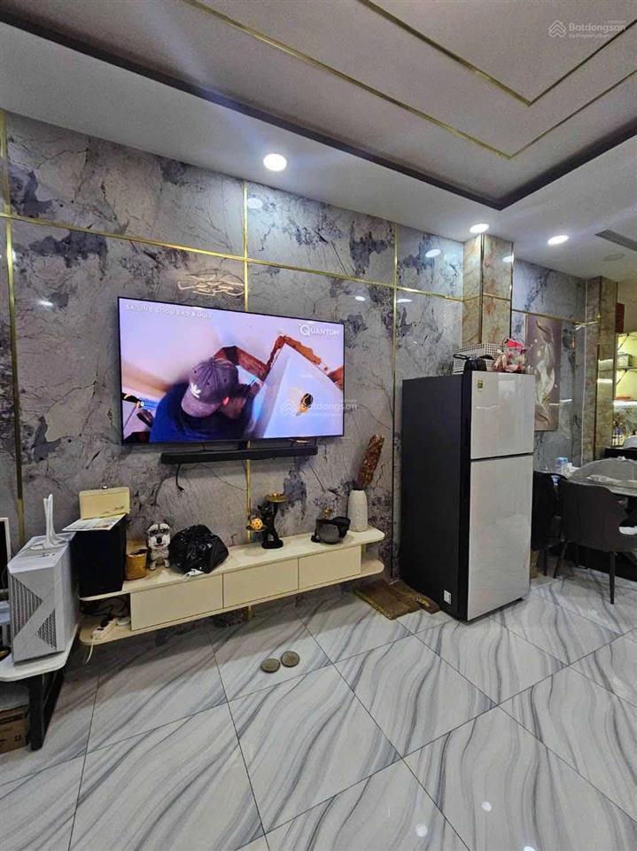 Bán nhà 4x8,2m, 1 lầu, 2pn, hẻm xe hơi bùi minh trực, p.6, q.8