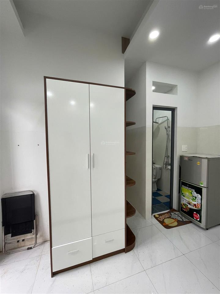 Bán nhà căn góc 6,5x16m, 4 tầng, 7 phòng, mặt tiền hồ biểu chánh, p.4, q.8