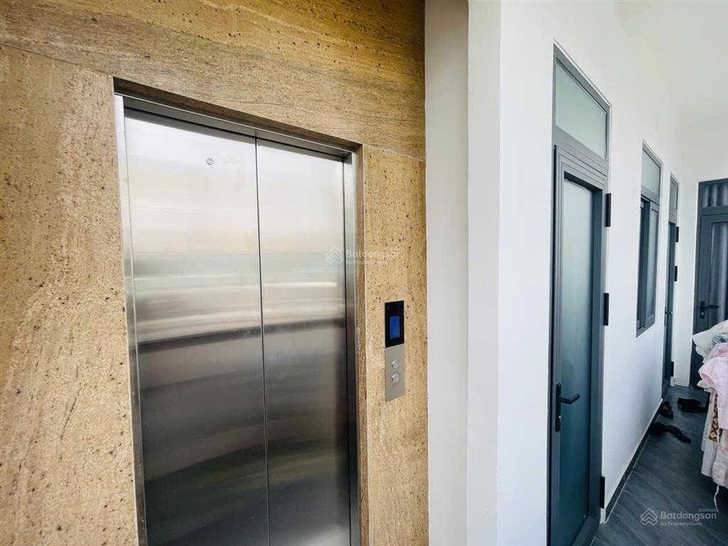 Bán nhà căn góc 6,5x16m, 4 tầng, 7 phòng, mặt tiền hồ biểu chánh, p.4, q.8