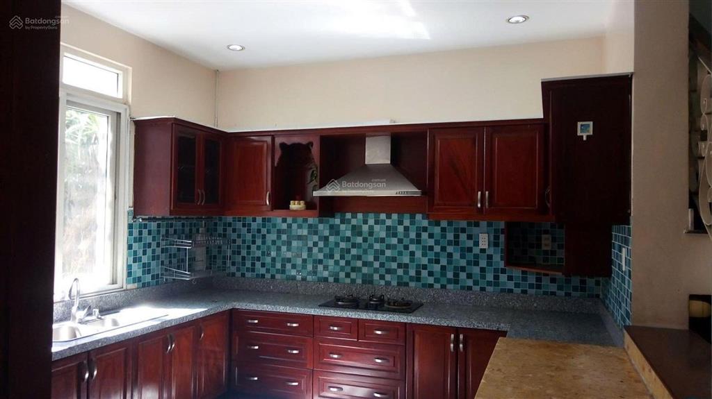 Cần bán nhà biệt thự kdc him lam 6a, 160m2 3 lầu giá 28 tỷ ms viêm 0938 971 ***
