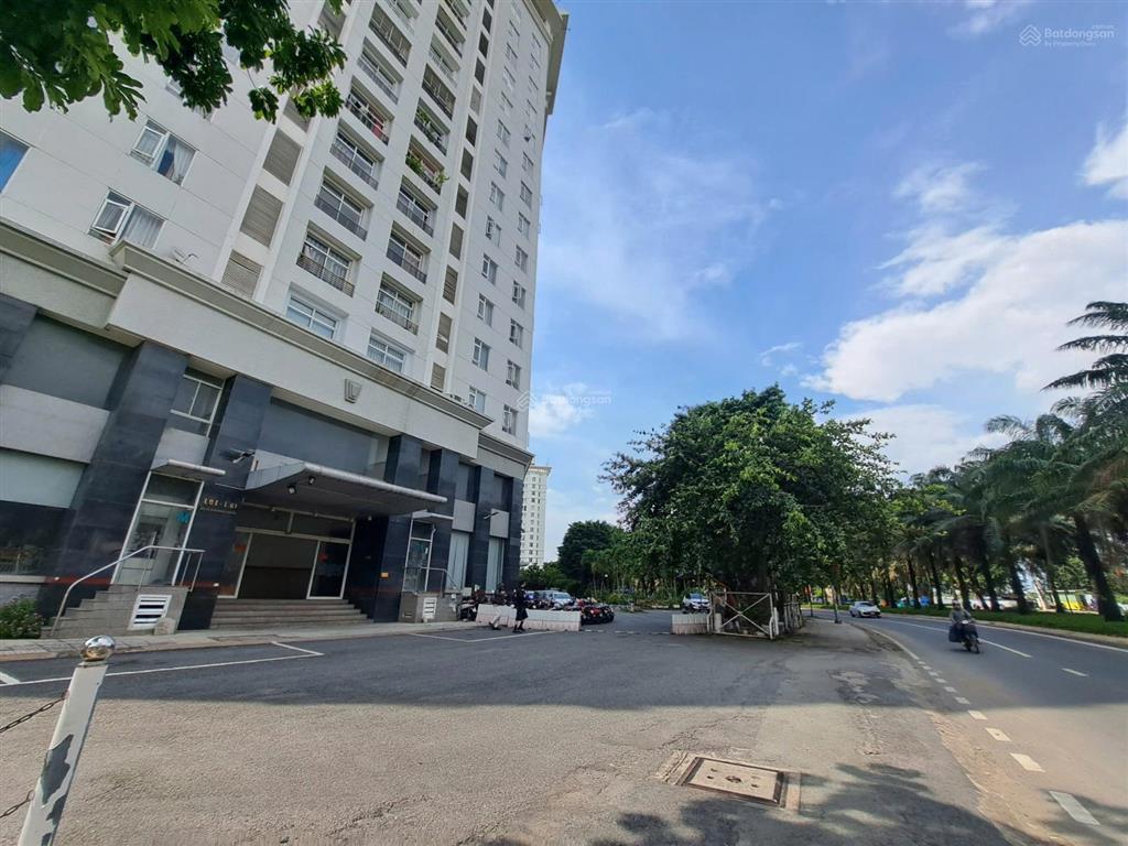 Cho thuê văn phòng tầng trệt chung cư hồng lĩnh, 200m2 giá 20tr ms viêm 0938 971 ***
