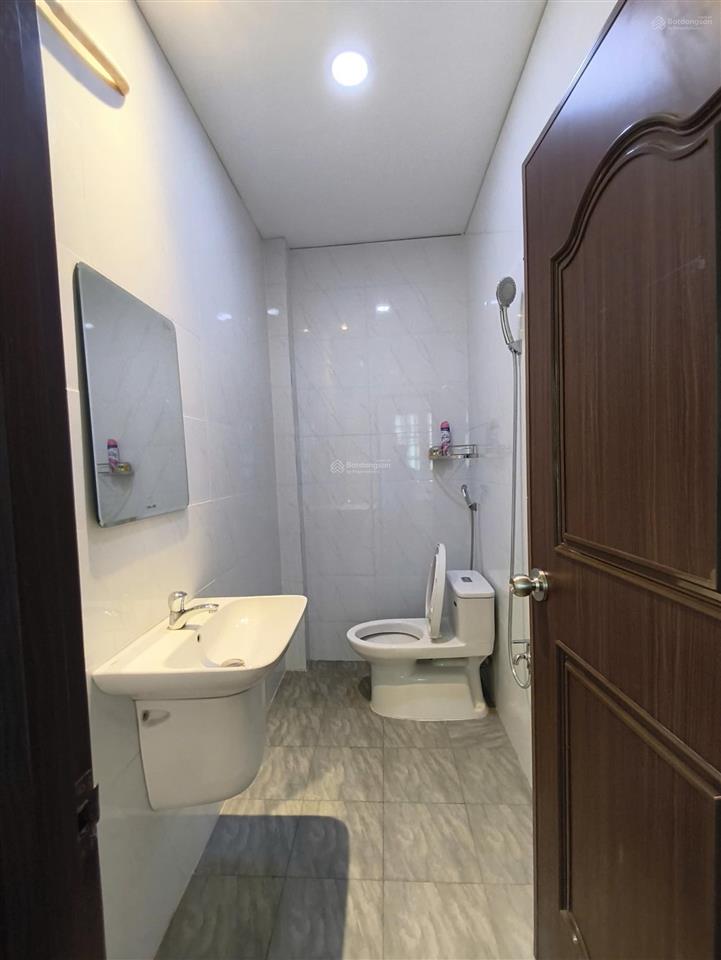 Cho thuê nhà mặt phố rạch bùng binh, 55m2, ngang 5.5m, 4 tầng giá 50tr/tháng ms viêm 0938 971 ***