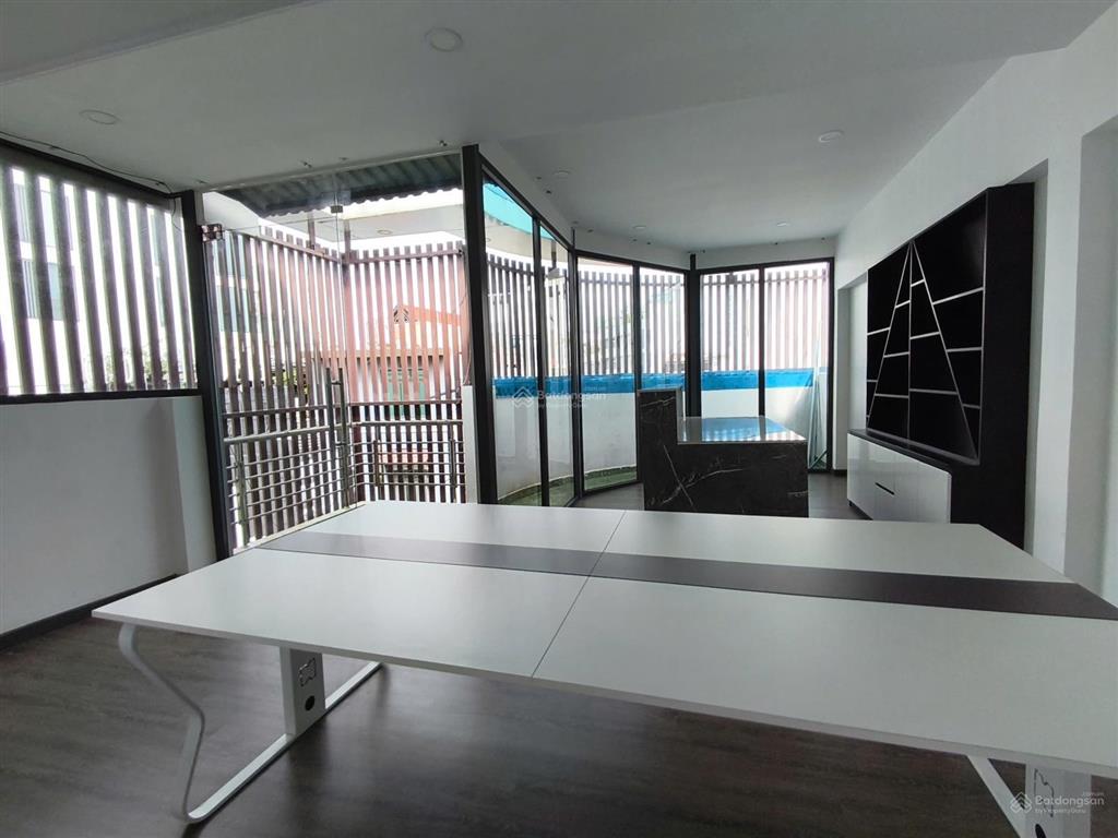 Cho thuê nhà mặt phố rạch bùng binh, 55m2, ngang 5.5m, 4 tầng giá 50tr/tháng ms viêm 0938 971 ***