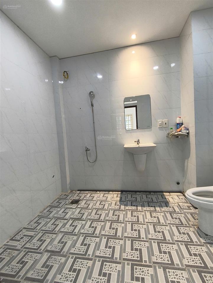 Cho thuê nhà mặt phố rạch bùng binh, 55m2, ngang 5.5m, 4 tầng giá 50tr/tháng ms viêm 0938 971 ***
