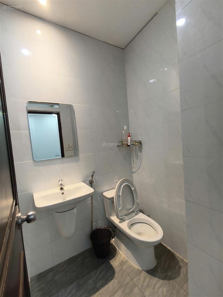 Cho thuê nhà mặt phố rạch bùng binh, 55m2, ngang 5.5m, 4 tầng giá 50tr/tháng ms viêm 0938 971 ***