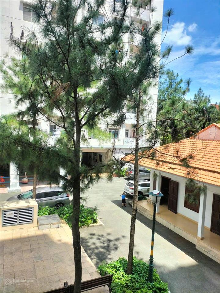 Bán căn hộ chung cư 2pn tại chung cư him lam 6a, giá 5,6 tỷ, 100m2, nhà làm lại nội thất đẹp
