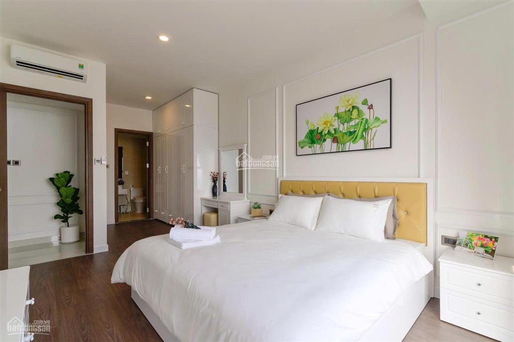 Cần cho thuê nhanh căn hộ 2pn  2wc saigon royal quận 4 giá rẻ.  0909 024 ***