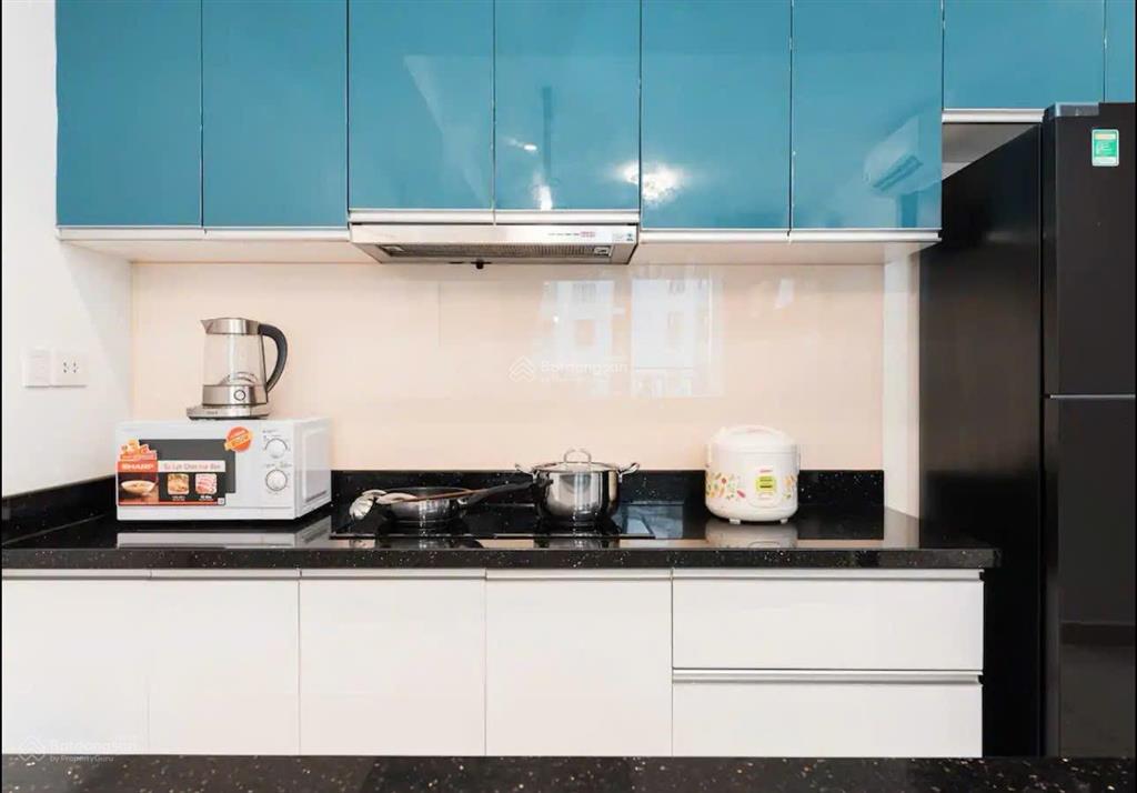 Cần cho thuê căn hộ mặt tiền bến vân đồn 2pn2wc the tresor quận 4 giá tốt.  0909 024 ***