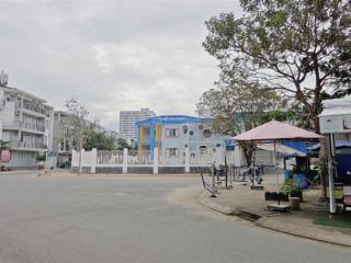 Bán đất biệt thự mặt tiền đường16m kdc sadeco phước kiển diện tích 10x18 88tr/m2