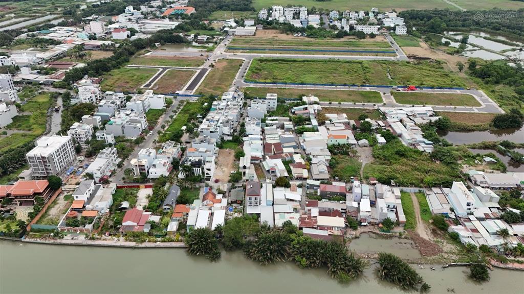 Bán đất khu dân cư đào sư tích diện tích 5x19. đường nhựa 16m giá 7 tỷ.