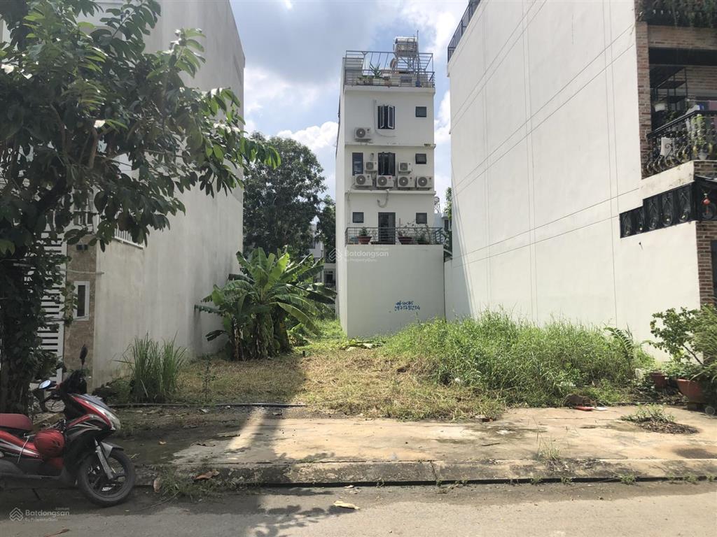 Bán đất khu dân cư sadeco phước kiển a, diện tích 5x20m đường nhựa 12m giá 9.5 tỷ
