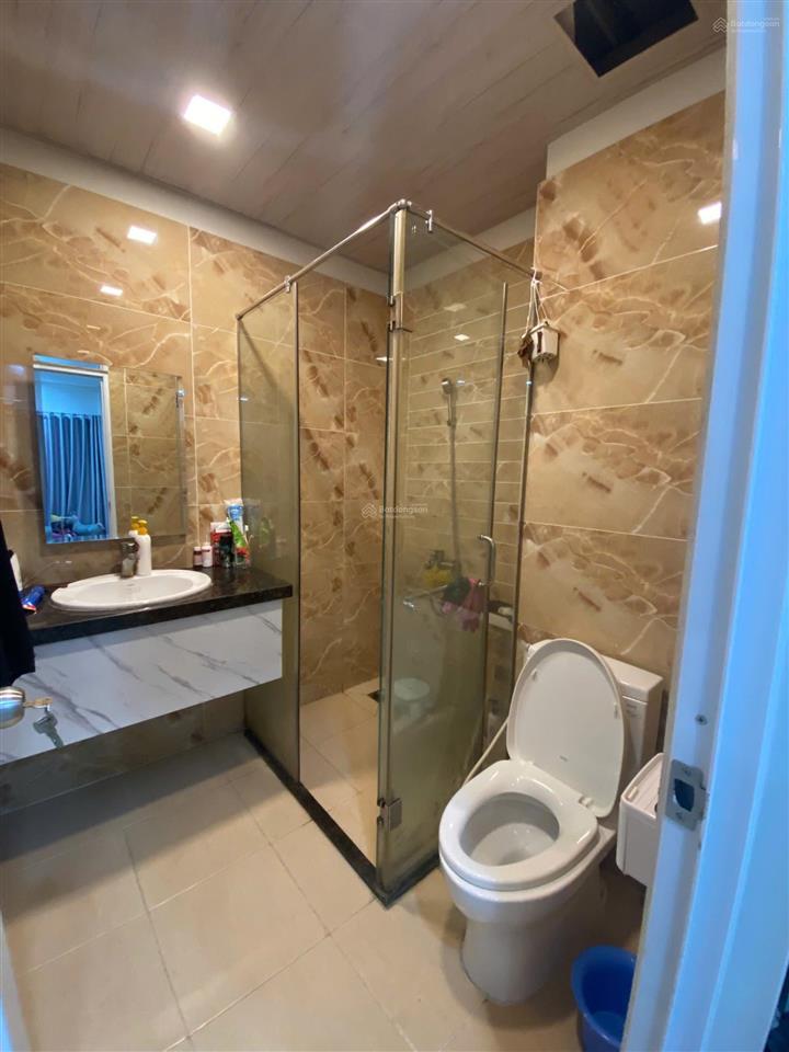 Bán nhà 3 lầu 5 phòng ngủ 6 toilet sổ hồng hoàn công chính chủ giá 12,8 tỷ