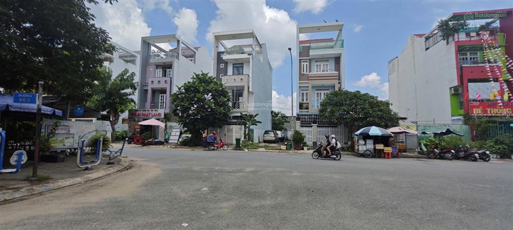 Bán đất mặt tiền đường số 11, lộ giới 16m thông ra lê văn lương diện tích 5x19 sô hồng chính chủ