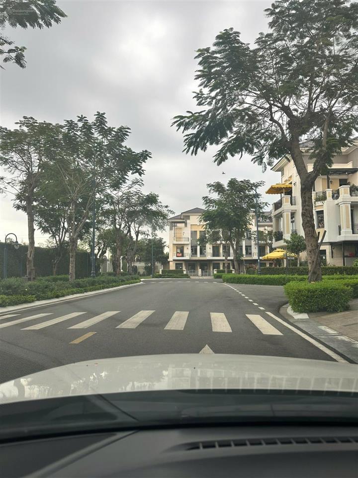 Bán nhanh căn verosa park 5x20 trục 24m thiết kế 3 tầng giá 17 tỷ hàng hiếm