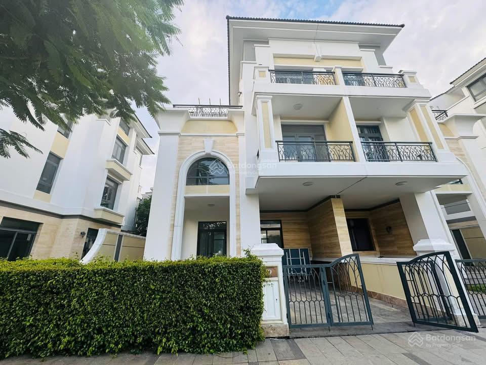 Bán nhanh căn verosa park 5x20 trục 24m thiết kế 3 tầng giá 17 tỷ hàng hiếm