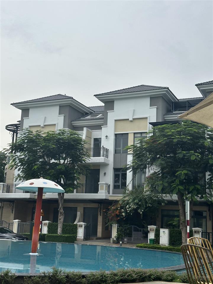 Bán nhanh căn verosa park 5x20 trục 24m thiết kế 3 tầng giá 17 tỷ hàng hiếm