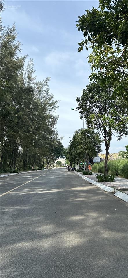 Bán gấp lô đất mẫu giáo trung ương liên phường q9 dt 6x22m, giá 62tr/m2