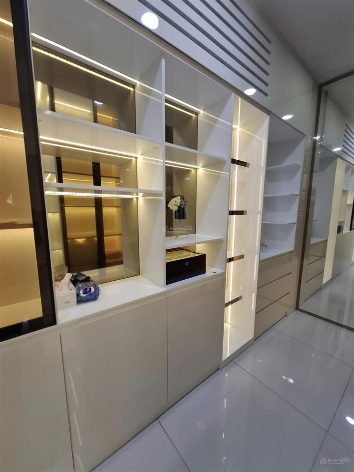 Bán căn biệt thự mini 14x11 trệt 2 lầu full nội thất giá 22.5 tỷ .