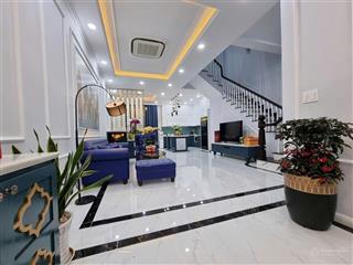 Bán gấp căn verosa park dt 6x17m full nội thất trệt 3 lầu giá 18.5 tỷ nhà trống