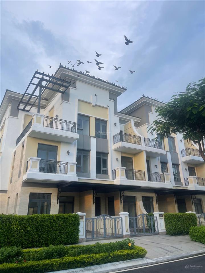 Verosa park khang điền 5x17 giá 15.5 tỷ , 6x17 giá 16.518.5 tỷ tuỳ trục, căn gốc 2530 tỷ .