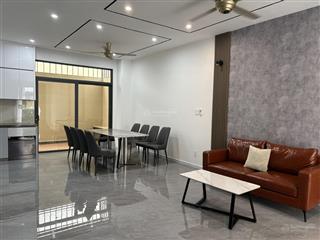 Cho thuê verosa park sân vườn 6x18 đầy đủ nội thất giá 30tr hd lâu dài