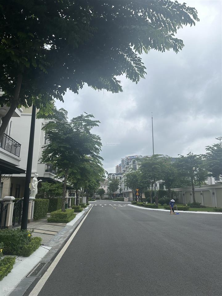 Bán gấp căn classia view công viên dt 5x19 giá 16.5 tỷ tk 3 tầng hàng hiếm ít ai bán