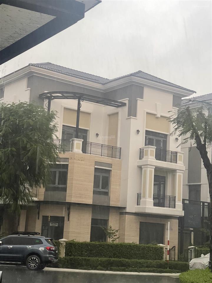 Bán biệt thự verosa park giá 19.6 tỷ vnd, diện tích 160m2, liên phường, q9