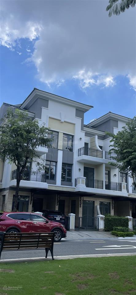 Bán nhà biệt thự verosa park dt 6x15m, giá 14 ty nhà thô hướng mát