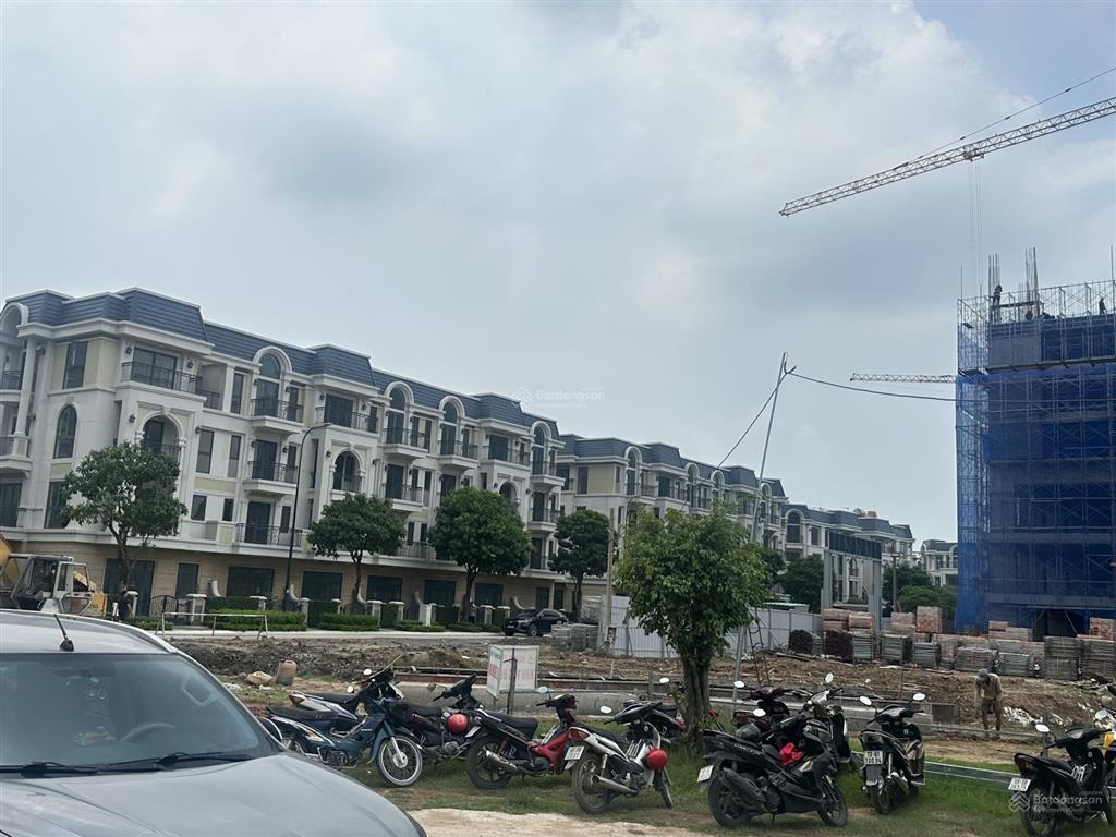 Bán căn nhà phố classia 2 mặt thông thoáng giá 16.5 tỷ tl