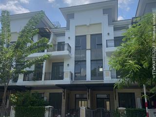 Bán gấp căn verosa hướng tây dt 5x15 view công viên giá 15 tỷ hàng hiếm.