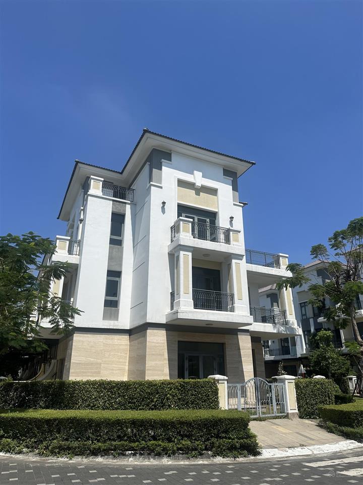 Rổ hàng verosa park dt5x15 giá 15 tỷ, 6x 17 giá 17 tỷ, 6x18 giá 17.5 tỷ, 8x18  19.5, 10x 20  26.5