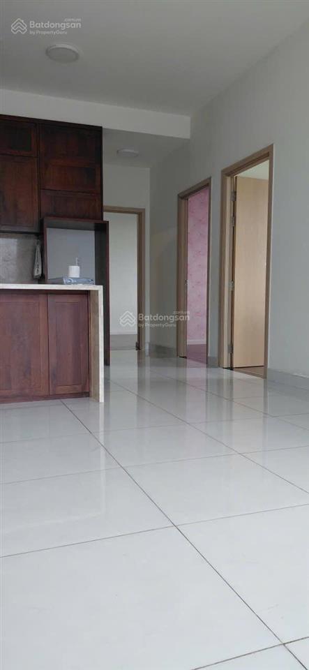 Cho thuê căn jamila 3pn căn gốc nhà trống, xem nhà 24/7, giá thuê 13,5 triệu thương lượng.