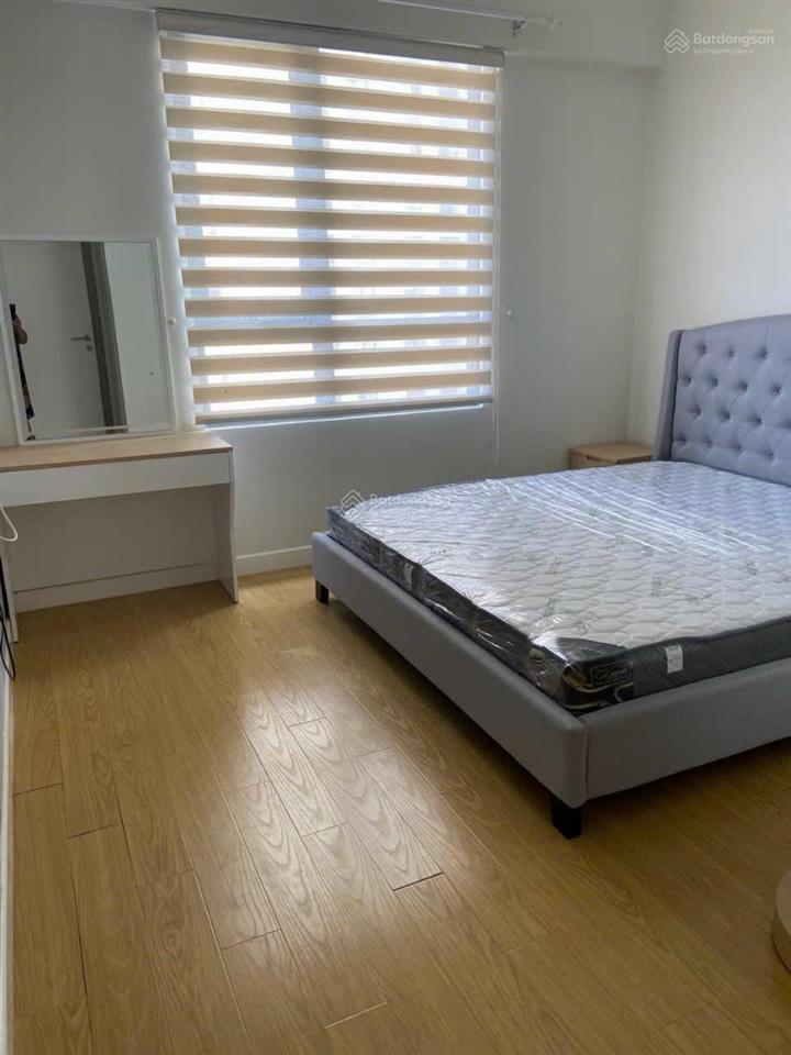 Bán nhanh căn 3pn view sông thoáng, giá 11 tỷ full nội thất, nhà trống xem nhà 24/7