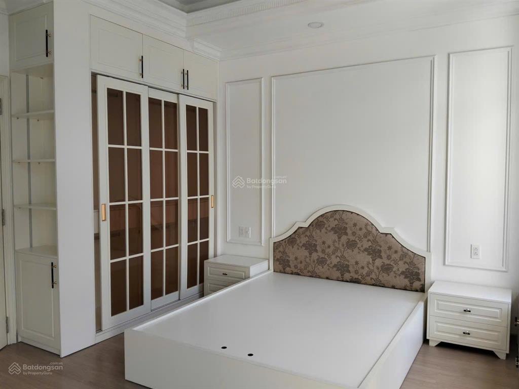 Cho thuê nhà verosa park khang điền, dt 5x20 trục đường to, giá 40tr hd lâu dài.