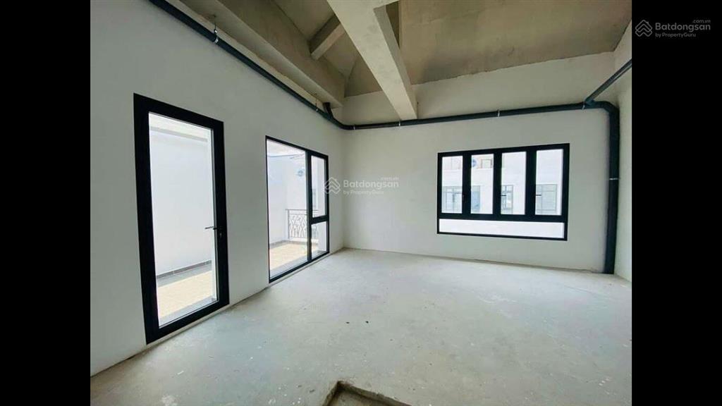 Bán căn bt mini song lập 8x20 giá 25,8 tỷ view đẹp dự án, nhà thô hoàn thiện ngoài thô trong.