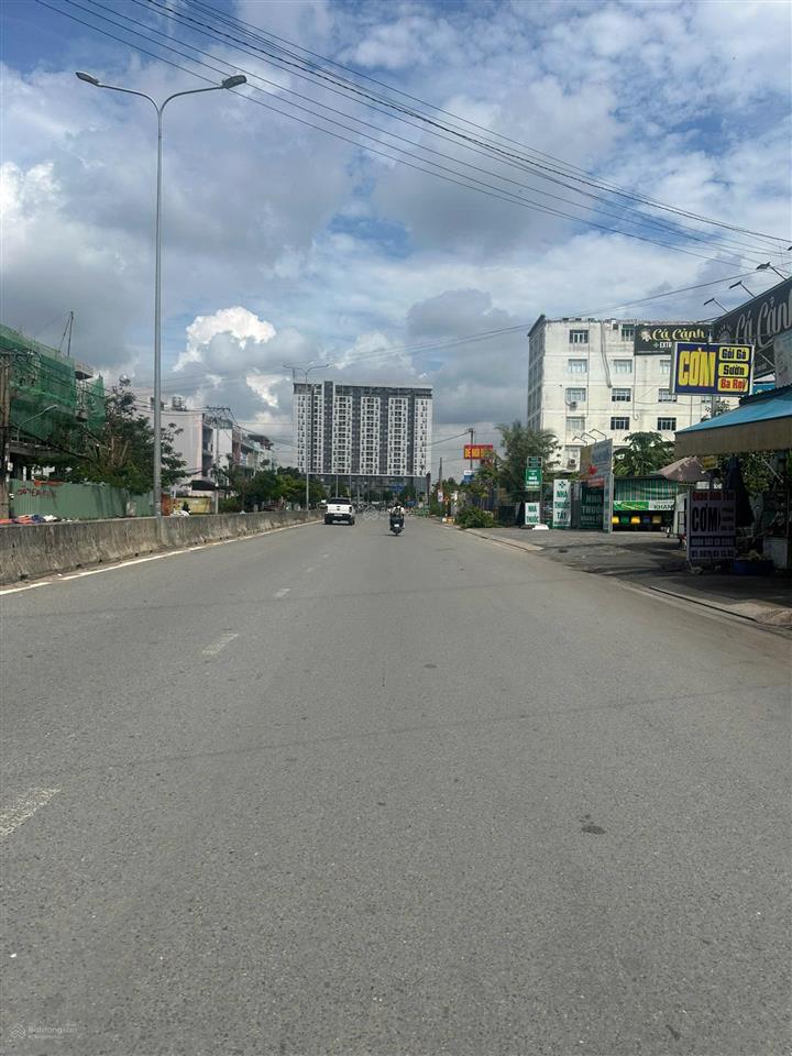 Cho thuê mt liên phường dt 14x78 giá thuê 65tr / tháng tluong, hđ lâu dài
