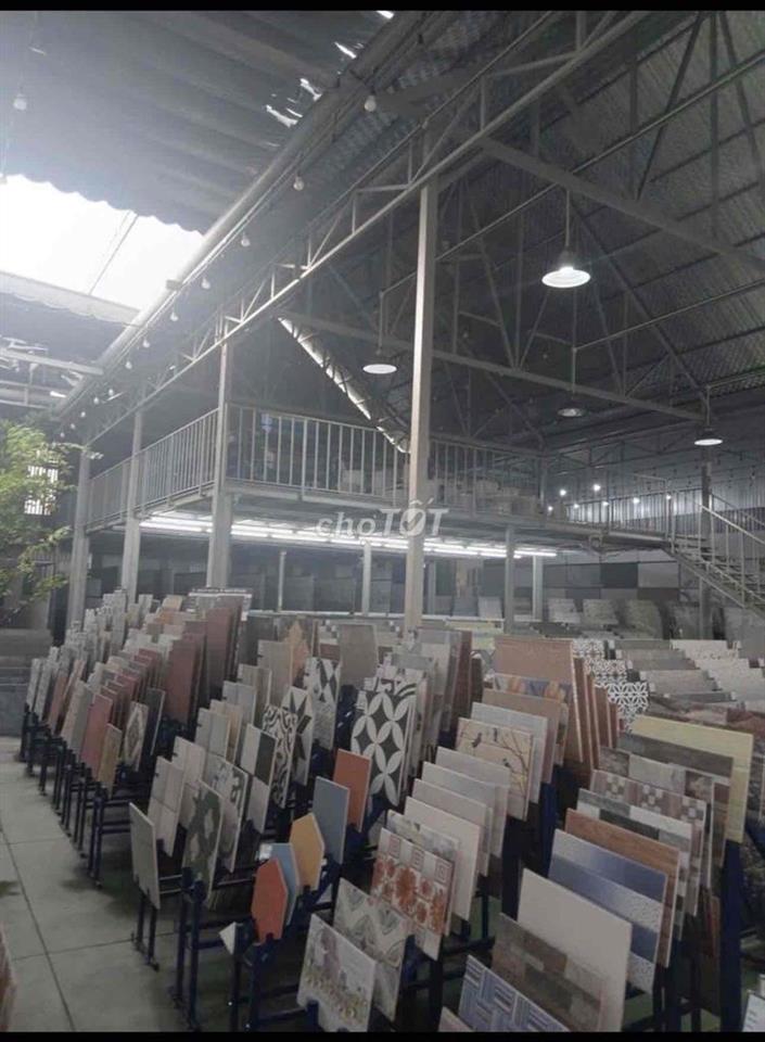 Cho thuê kho ,xưởng 900m2.Mặt Tiền Đặng Thúc Vịnh .Hocmon