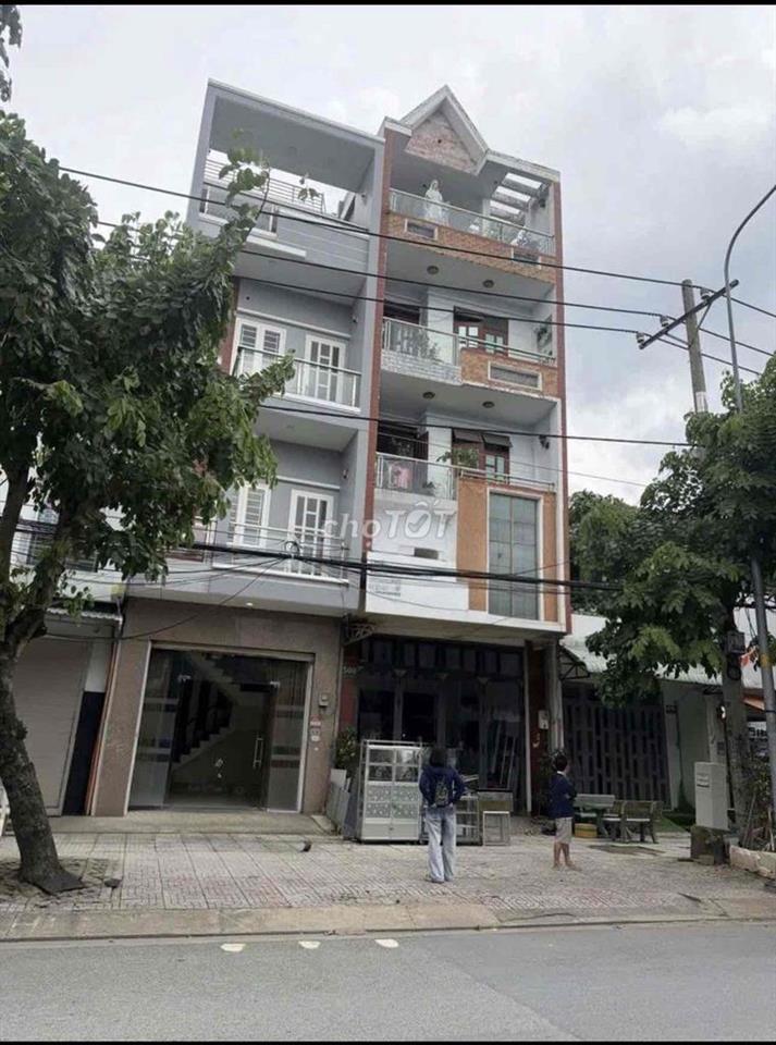 cho thuê nhà 3 tầng 4x15m.Mặt Tiền Đường Lê Thị Riêng.P Thới An.Q12