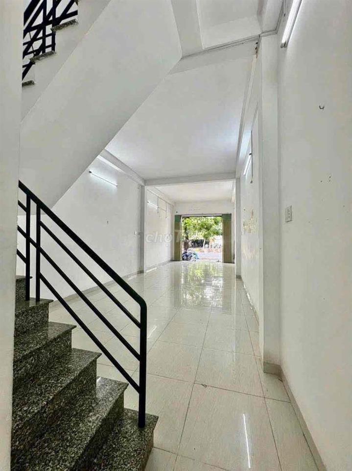 Cho thuê Nhà 4x20m.Xây 2 Tầng .Mặt Tiền Đường Lê Thị Riêng.P. Thới An