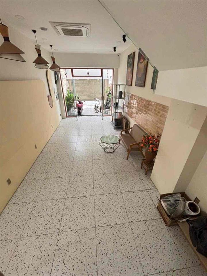 Cho thuê Nhà Đẹp 4x20m.Xây 3 Tầng Mặt Tiền Đường Trần Thị Cờ.P Thới An