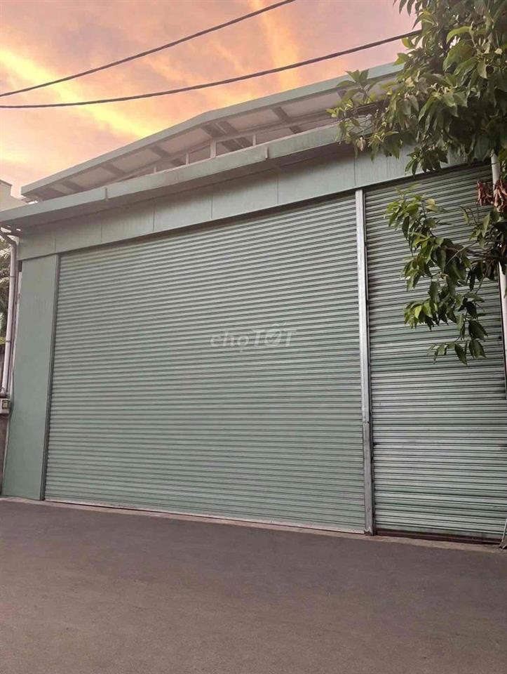 Cho thuê xưởng 10x30m.Dtsd 500m Đường Lê Thị Riêng