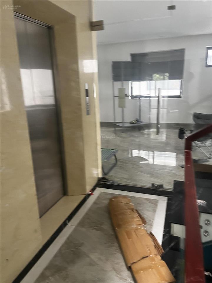 Nhà liền kề shophouse 5x20m, hầm + 4 lầu. đường lớn 16m sổ hồng, đang cho thuê 38tr/th có thang máy