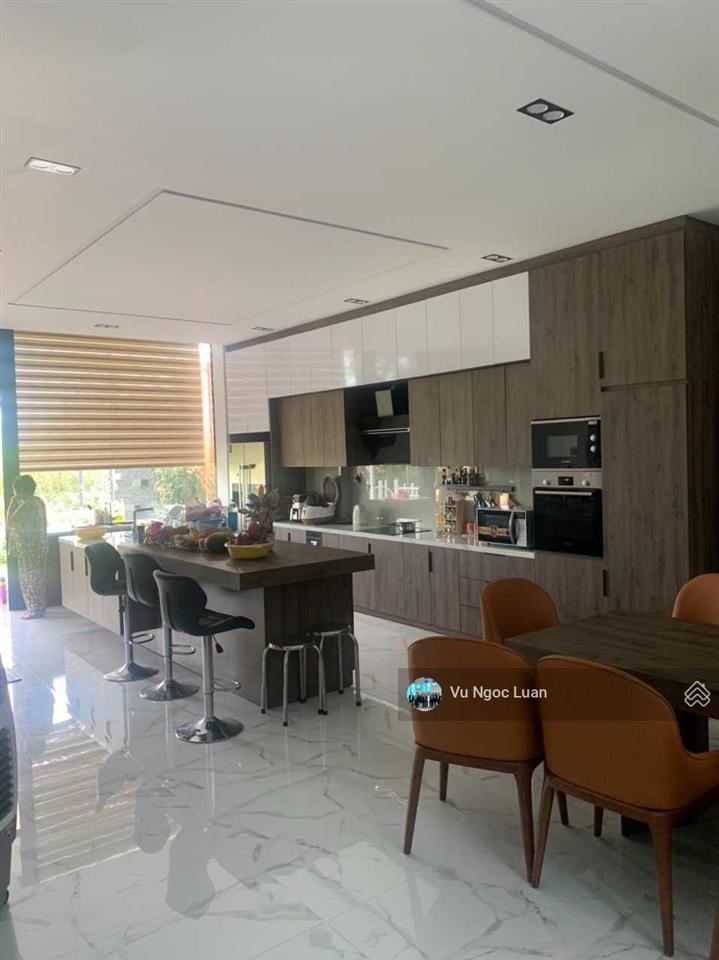 Biệt thự có hầm xe riêng đẳng cấp, biệt thự galleria 10x24,5m, giá 26 tỷ hoàn thiện 0901 319 ***