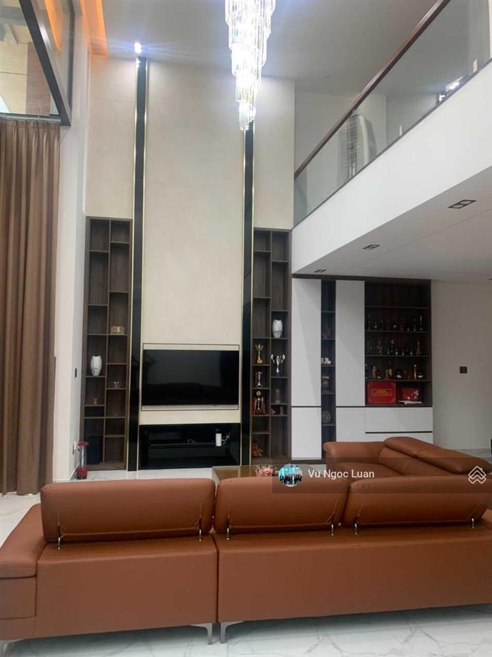 Biệt thự có hầm xe riêng đẳng cấp, biệt thự galleria 10x24,5m, giá 26 tỷ hoàn thiện 0901 319 ***